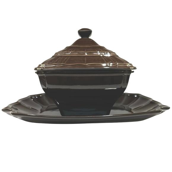 Noble Excellence Toscano Brown Covered Casserole Dish with Lid and 17" Platter - Picture 1 of 12